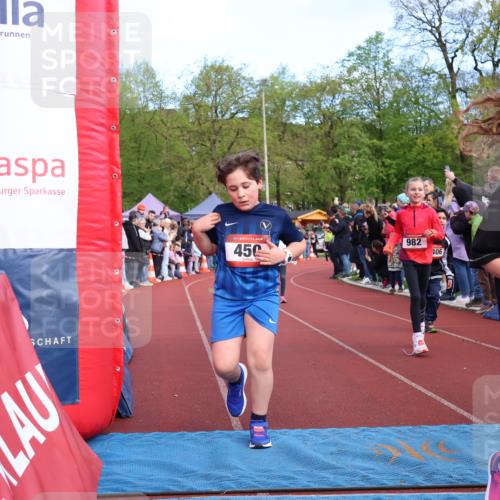 14.04.2024 - Hammer Lauf Strokosch-Dieckow http://msf.ph/oto/6069134 14.04.2024 09:51:44 Ziel 450, 527, 965, 1138, 1270, 1404 meine-sportfotos.de