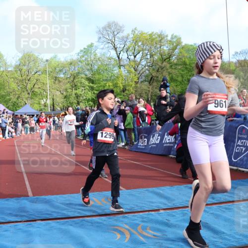 14.04.2024 - Hammer Lauf Strokosch-Dieckow http://msf.ph/oto/6069344 14.04.2024 09:52:00 Ziel 101, 102, 566, 669, 801, 927, 961, 1295, 1299, 1402 meine-sportfotos.de