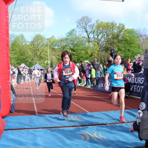 14.04.2024 - Hammer Lauf Strokosch-Dieckow http://msf.ph/oto/6069458 14.04.2024 09:52:06 Ziel 102, 366, 529, 566, 570, 669, 703, 801, 827, 927, 958, 960, 961, 1038, 1299, 1323 meine-sportfotos.de