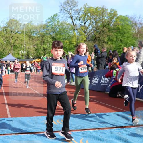 14.04.2024 - Hammer Lauf Strokosch-Dieckow http://msf.ph/oto/6069516 14.04.2024 09:52:11 Ziel 366, 428, 465, 529, 570, 703, 827, 958, 960, 971, 1038, 1289, 1313, 1323 meine-sportfotos.de