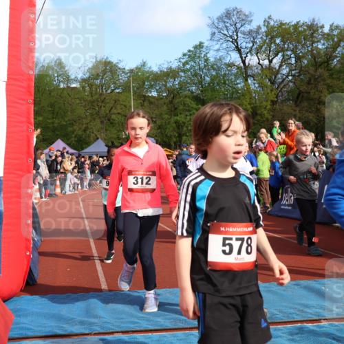 14.04.2024 - Hammer Lauf Strokosch-Dieckow http://msf.ph/oto/6070156 14.04.2024 09:52:43 Ziel 569, 578, 672, 949, 954, 996, 1034, 1226, 1397 meine-sportfotos.de