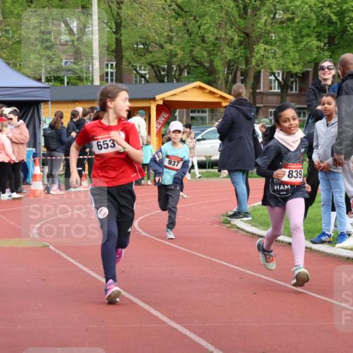 14.04.2024 - Hammer Lauf Strokosch-Dieckow http://msf.ph/oto/6070771 14.04.2024 09:53:39 Ziel 935, 1021 meine-sportfotos.de