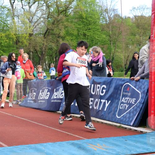 14.04.2024 - Hammer Lauf Strokosch-Dieckow http://msf.ph/oto/6070990 14.04.2024 09:54:11 Ziel 808, 1379, 1393 meine-sportfotos.de