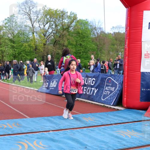 14.04.2024 - Hammer Lauf Strokosch-Dieckow http://msf.ph/oto/6071121 14.04.2024 09:55:19 Ziel 912, 1022, 1041 meine-sportfotos.de