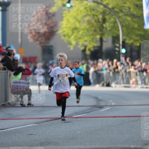 27.04.2024 - Das Zehntel Fuchs,  Jonas http://msf.ph/oto/6100664 27.04.2024 08:48:24 Ziel 1192, 1645, 2329, 2608, 2824, 2930, 3176, 3900 meine-sportfotos.de