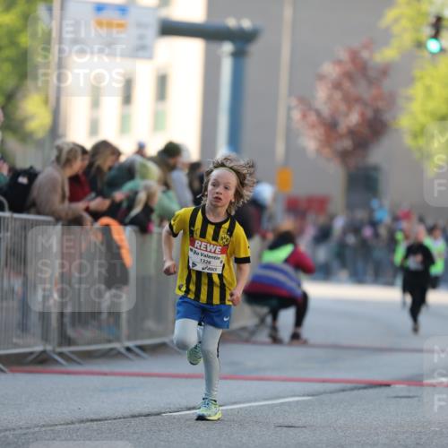 27.04.2024 - Das Zehntel Fuchs,  Jonas http://msf.ph/oto/6101062 27.04.2024 08:49:30 Ziel 1326, 1935, 2264, 3169, 3238, 3241, 3453, 3619, 3784, 3819 meine-sportfotos.de