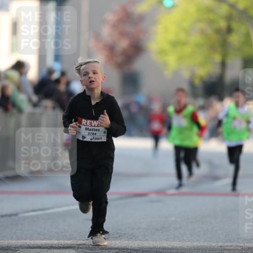 27.04.2024 - Das Zehntel Fuchs,  Jonas http://msf.ph/oto/6101169 27.04.2024 08:49:38 Ziel 3238, 3241, 3453, 3764, 3784, 3819, 3846 meine-sportfotos.de