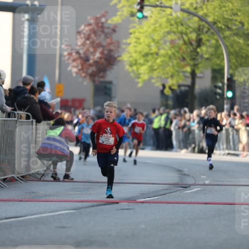 27.04.2024 - Das Zehntel Fuchs,  Jonas http://msf.ph/oto/6101202 27.04.2024 08:49:44 Ziel 2167, 3043, 3238, 3241, 3453, 3472, 3641, 3704, 3764, 3769, 3778, 3846 meine-sportfotos.de