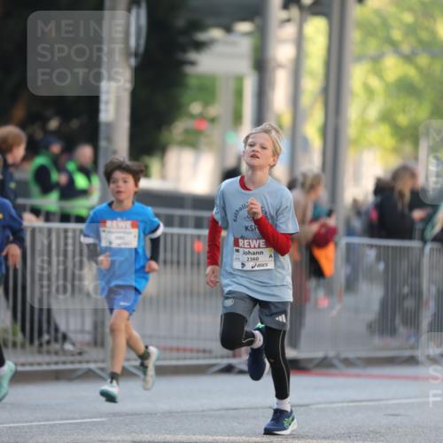 27.04.2024 - Das Zehntel Fuchs,  Jonas http://msf.ph/oto/6101341 27.04.2024 08:50:24 Ziel 1471, 1497, 1552, 1584, 1596, 1866, 1929, 2114, 2134, 2345, 2360, 2644, 2652, 2679, 3030, 3112, 3145, 3168, 3455, 3460, 3473, 3705, 3706 meine-sportfotos.de