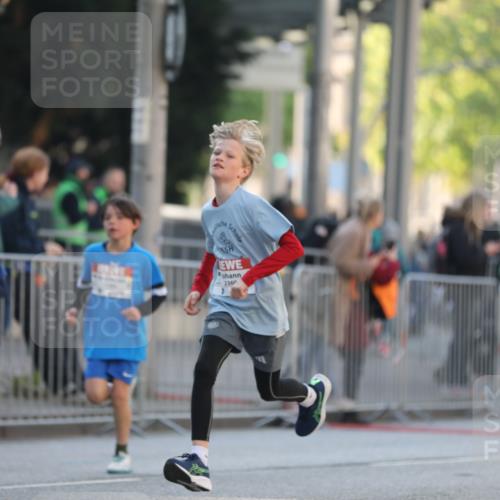 27.04.2024 - Das Zehntel Fuchs,  Jonas http://msf.ph/oto/6101343 27.04.2024 08:50:24 Ziel 1471, 1497, 1552, 1584, 1596, 1866, 1929, 2114, 2134, 2345, 2360, 2644, 2652, 2679, 3030, 3112, 3145, 3168, 3455, 3460, 3473, 3705, 3706 meine-sportfotos.de