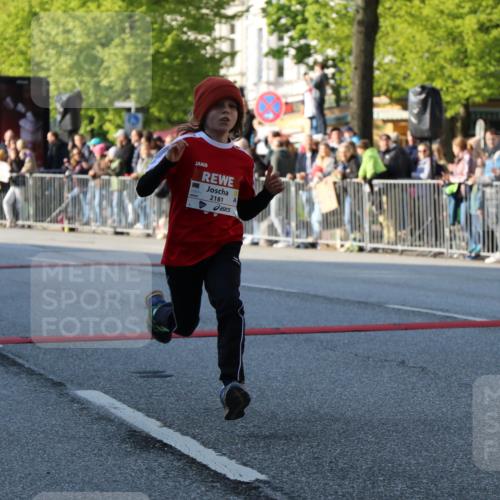 27.04.2024 - Das Zehntel H.Heesch http://msf.ph/oto/6104471 27.04.2024 08:48:00 Ziel 1650, 2181, 2327, 3154, 3437, 3481, 3683, 3876 meine-sportfotos.de