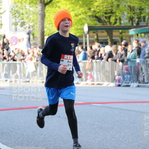 27.04.2024 - Das Zehntel H.Heesch http://msf.ph/oto/6104489 27.04.2024 08:48:11 Ziel 1645, 1712, 2327, 2329, 3154, 3437, 3683 meine-sportfotos.de
