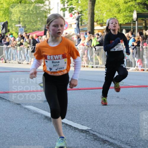 27.04.2024 - Das Zehntel H.Heesch http://msf.ph/oto/6104590 27.04.2024 08:49:01 Ziel 1252, 1480, 1491, 1498, 2355, 2818, 3402, 3465, 3657, 3873, 3924 meine-sportfotos.de