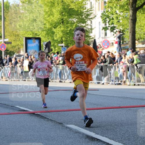 27.04.2024 - Das Zehntel H.Heesch http://msf.ph/oto/6104731 27.04.2024 08:50:17 Ziel 1230, 1497, 1552, 1553, 1584, 1596, 1661, 1929, 2114, 2134, 2360, 2644, 2652, 2679, 3030, 3112, 3145, 3152, 3168, 3473, 3705, 3706, 3833 meine-sportfotos.de