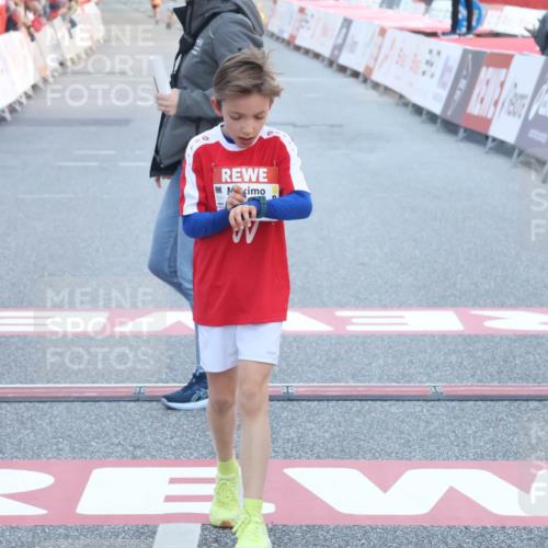 27.04.2024 - Das Zehntel Lena Gebhardt http://msf.ph/oto/6125779 27.04.2024 08:48:39 Ziel 1650, 2181, 3154, 3437 meine-sportfotos.de