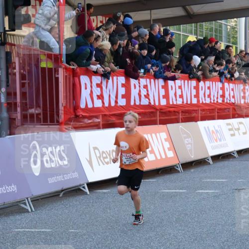 27.04.2024 - Das Zehntel Strokosch-Dieckow http://msf.ph/oto/6127952 27.04.2024 08:50:11 Ziel 1326, 3169, 3241, 3619, 3764, 3819 meine-sportfotos.de