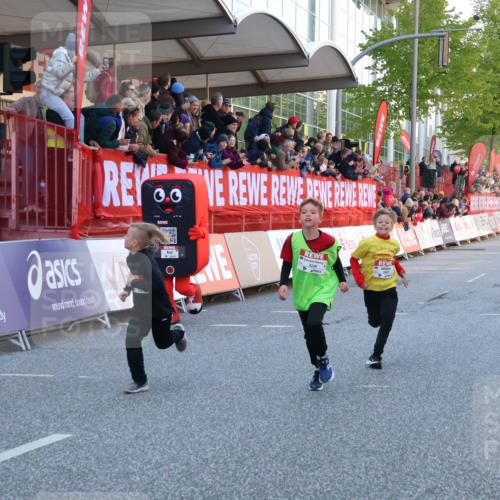 27.04.2024 - Das Zehntel Strokosch-Dieckow http://msf.ph/oto/6128332 27.04.2024 08:50:23 Ziel 2167, 3169, 3238, 3241, 3453, 3704, 3764, 3769, 3778, 3784 meine-sportfotos.de