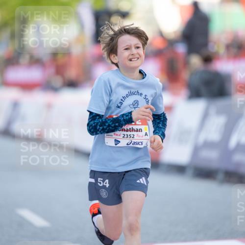 27.04.2024 - Das Zehntel Michael Strokosch http://msf.ph/oto/6143212 27.04.2024 08:49:10 Laufen 54, 2352 meine-sportfotos.de