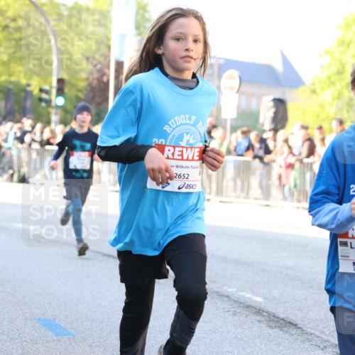 27.04.2024 - Das Zehntel Strokosch-Dieckow http://msf.ph/oto/6159880 27.04.2024 08:50:20 Laufen 1471, 1866, 2114, 2134, 2345, 2360, 2644, 2652, 3112, 3145, 3168, 3455, 3460, 3473, 3838 meine-sportfotos.de