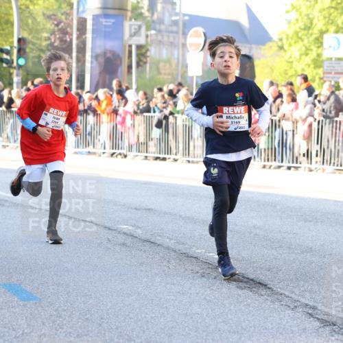 27.04.2024 - Das Zehntel Strokosch-Dieckow http://msf.ph/oto/6209494 27.04.2024 08:49:14 Laufen 1326, 1935, 2264, 2839, 3169, 3173, 3443, 3619, 3703, 3783 meine-sportfotos.de