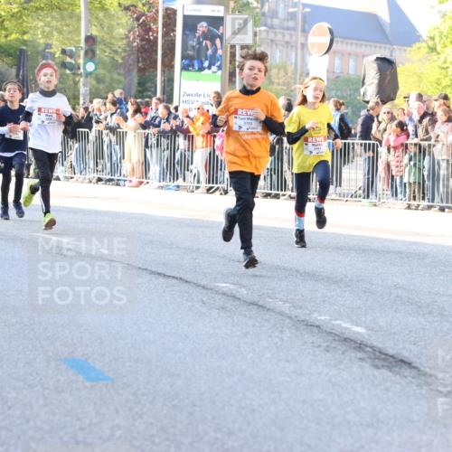 27.04.2024 - Das Zehntel Strokosch-Dieckow http://msf.ph/oto/6209522 27.04.2024 08:49:11 Laufen 1935, 2264, 2599, 2805, 2839, 3169, 3173, 3443, 3619, 3703, 3783 meine-sportfotos.de