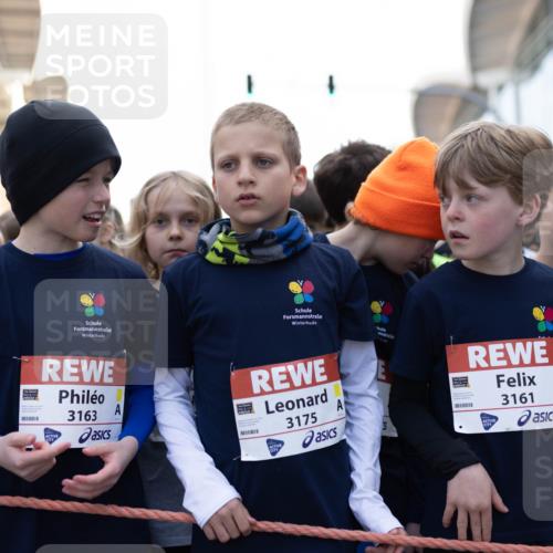 27.04.2024 - Das Zehntel Michael Strokosch http://msf.ph/oto/6212089 27.04.2024 07:15:06 Allgemein zum Event 3163, 11, 3175, 100, 3161, 650 meine-sportfotos.de