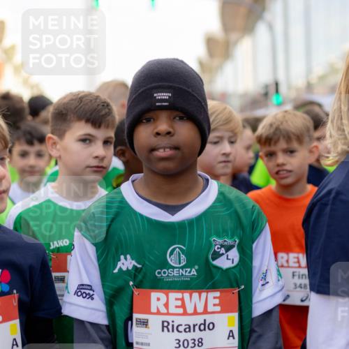 27.04.2024 - Das Zehntel Michael Strokosch http://msf.ph/oto/6212098 27.04.2024 07:15:11 Allgemein zum Event 100, 3038, 348 meine-sportfotos.de