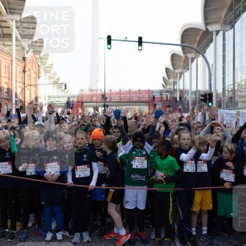 27.04.2024 - Das Zehntel Michael Strokosch http://msf.ph/oto/6212178 27.04.2024 07:16:13 Allgemein zum Event 11111, 3176, 3177, 3163, 3175, 3038, 3173, 3156, 3162, 3141, 3169 meine-sportfotos.de