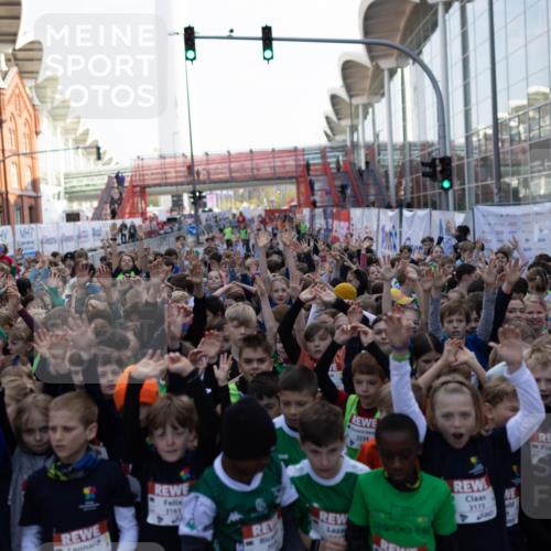 27.04.2024 - Das Zehntel Michael Strokosch http://msf.ph/oto/6212211 27.04.2024 07:16:18 Allgemein zum Event 1, 52, 3163, 3161, 3238, 3173, 3162, 3141 meine-sportfotos.de