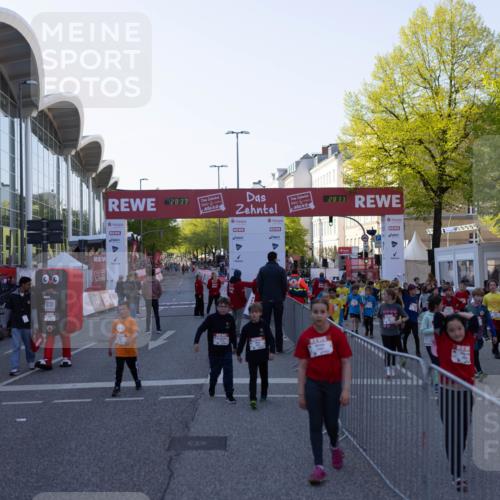 27.04.2024 - Das Zehntel Michael Strokosch http://msf.ph/oto/6212237 27.04.2024 07:59:46 Allgemein zum Event 0, 0, 28, 33, 2833 meine-sportfotos.de