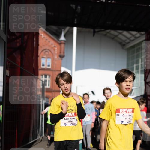 27.04.2024 - Das Zehntel Michael Strokosch http://msf.ph/oto/6212295 27.04.2024 08:01:00 Allgemein zum Event 3380, 3419 meine-sportfotos.de
