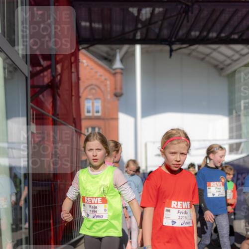 27.04.2024 - Das Zehntel Michael Strokosch http://msf.ph/oto/6212312 27.04.2024 08:01:02 Allgemein zum Event 1986, 2215, 1446 meine-sportfotos.de