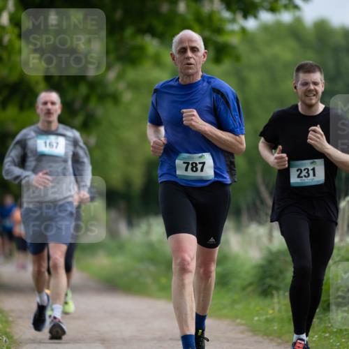 05.05.2024 - 7. Wedeler Halbmarathon Michael Strokosch http://msf.ph/oto/6221169 05.05.2024 11:08:31 Laufen 167, 787, 231 meine-sportfotos.de