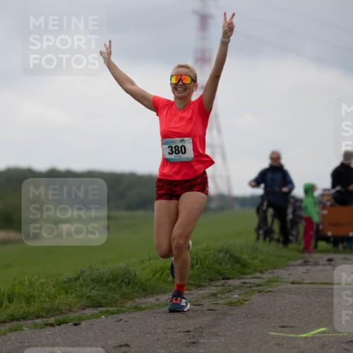 05.05.2024 - 7. Wedeler Halbmarathon Michael Strokosch http://msf.ph/oto/6221190 05.05.2024 11:22:12 Laufen 380 meine-sportfotos.de
