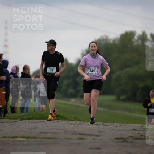 05.05.2024 - 7. Wedeler Halbmarathon Michael Strokosch http://msf.ph/oto/6221191 05.05.2024 11:22:15 Laufen 35, 539, 5259 meine-sportfotos.de