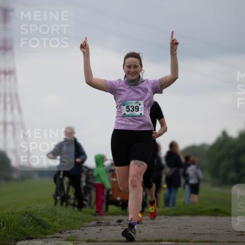 05.05.2024 - 7. Wedeler Halbmarathon Michael Strokosch http://msf.ph/oto/6221201 05.05.2024 11:22:18 Laufen 539 meine-sportfotos.de