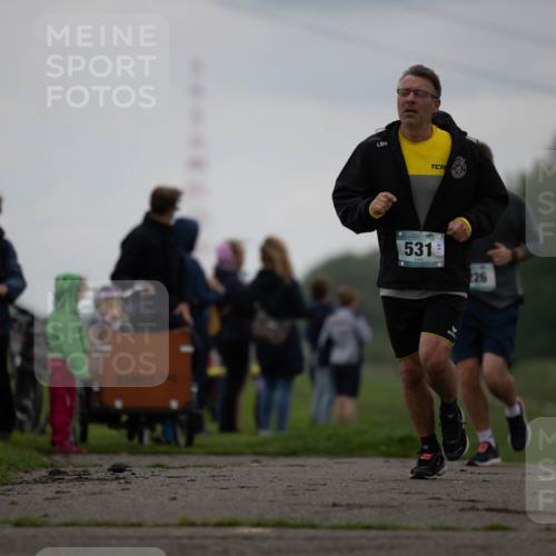 05.05.2024 - 7. Wedeler Halbmarathon Michael Strokosch http://msf.ph/oto/6221210 05.05.2024 11:22:24 Laufen 531, 26 meine-sportfotos.de