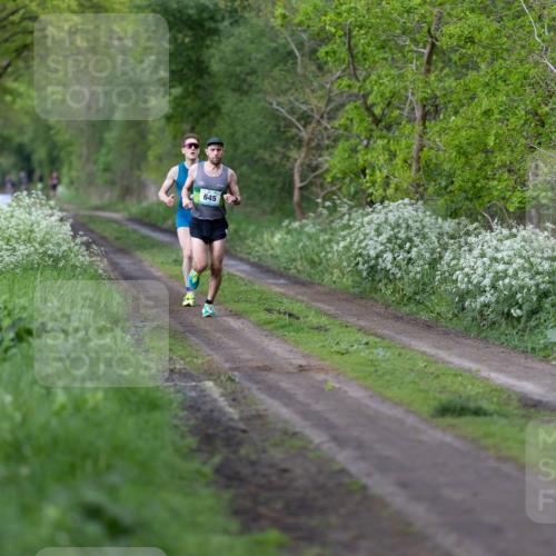 05.05.2024 - 7. Wedeler Halbmarathon Michael Strokosch http://msf.ph/oto/6221245 05.05.2024 10:23:55 Laufen 645 meine-sportfotos.de