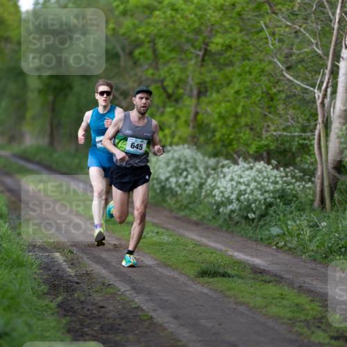 05.05.2024 - 7. Wedeler Halbmarathon Michael Strokosch http://msf.ph/oto/6221251 05.05.2024 10:23:57 Laufen 645 meine-sportfotos.de