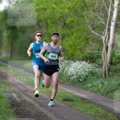05.05.2024 - 7. Wedeler Halbmarathon Michael Strokosch http://msf.ph/oto/6221253 05.05.2024 10:23:58 Laufen 645 meine-sportfotos.de