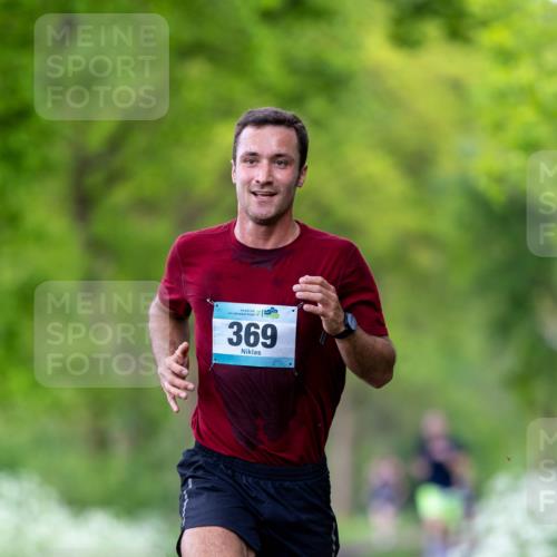 05.05.2024 - 7. Wedeler Halbmarathon Michael Strokosch http://msf.ph/oto/6221264 05.05.2024 10:24:34 Laufen 56, 369 meine-sportfotos.de