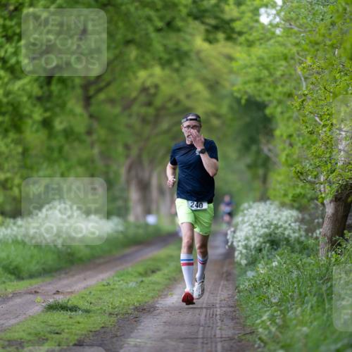 05.05.2024 - 7. Wedeler Halbmarathon Michael Strokosch http://msf.ph/oto/6221269 05.05.2024 10:24:42 Laufen 240 meine-sportfotos.de