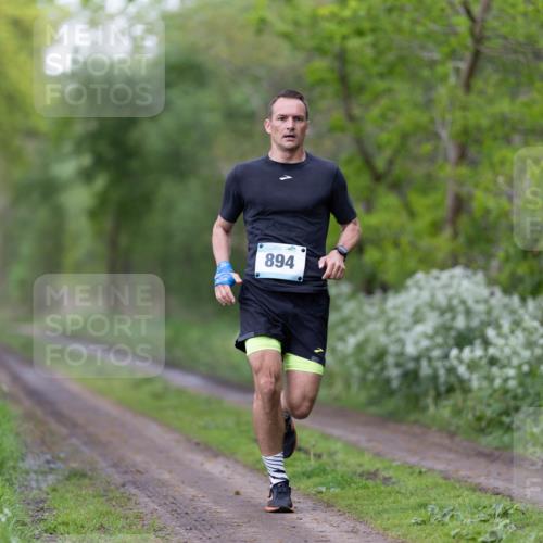 05.05.2024 - 7. Wedeler Halbmarathon Michael Strokosch http://msf.ph/oto/6221286 05.05.2024 10:26:48 Laufen 894 meine-sportfotos.de