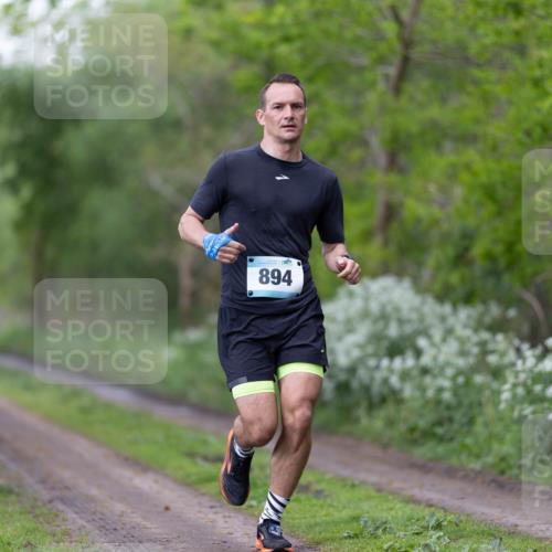 05.05.2024 - 7. Wedeler Halbmarathon Michael Strokosch http://msf.ph/oto/6221287 05.05.2024 10:26:49 Laufen 894 meine-sportfotos.de