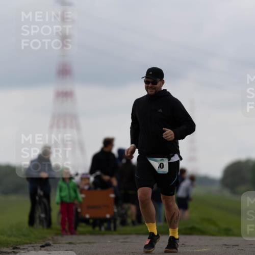 05.05.2024 - 7. Wedeler Halbmarathon Michael Strokosch http://msf.ph/oto/6221428 05.05.2024 11:20:46 Laufen 0 meine-sportfotos.de