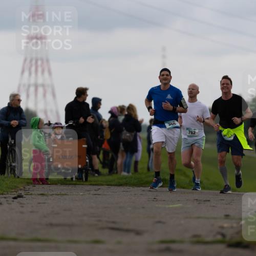 05.05.2024 - 7. Wedeler Halbmarathon Michael Strokosch http://msf.ph/oto/6221434 05.05.2024 11:20:53 Laufen 355, 762, 146, 34 meine-sportfotos.de