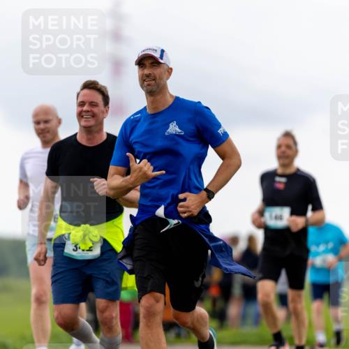 05.05.2024 - 7. Wedeler Halbmarathon Michael Strokosch http://msf.ph/oto/6221440 05.05.2024 11:20:57 Laufen 355 meine-sportfotos.de