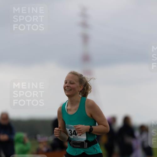 05.05.2024 - 7. Wedeler Halbmarathon Michael Strokosch http://msf.ph/oto/6221449 05.05.2024 11:21:16 Laufen 34 meine-sportfotos.de