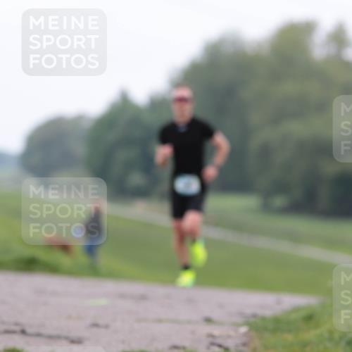 05.05.2024 - 7. Wedeler Halbmarathon H.Heesch http://msf.ph/oto/6221529 05.05.2024 10:53:42 Laufen  meine-sportfotos.de