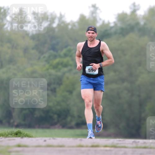 05.05.2024 - 7. Wedeler Halbmarathon H.Heesch http://msf.ph/oto/6221627 05.05.2024 10:56:33 Laufen 590 meine-sportfotos.de